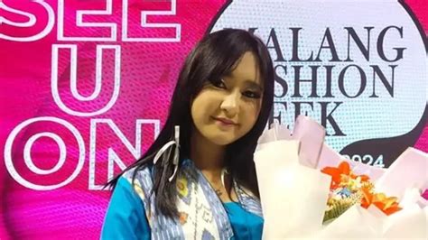 Mengenal Nadhiva Desainer Cilik Unjuk Gigi Di Malang Fashion Week