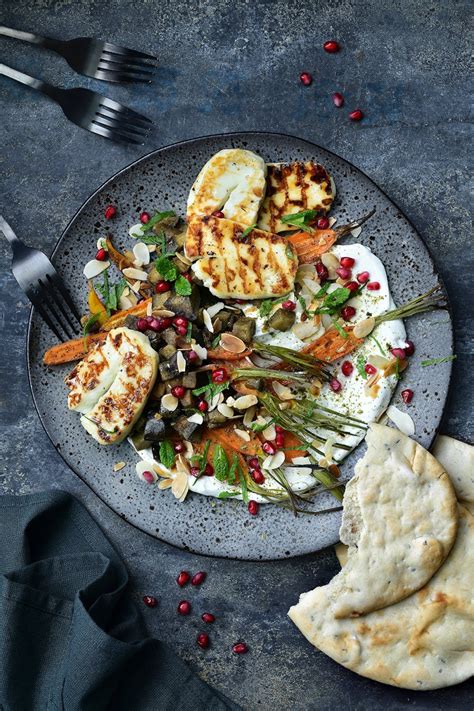 Labneh Met Geroosterde Wortel Aubergine En Berloumi Recepten Njam