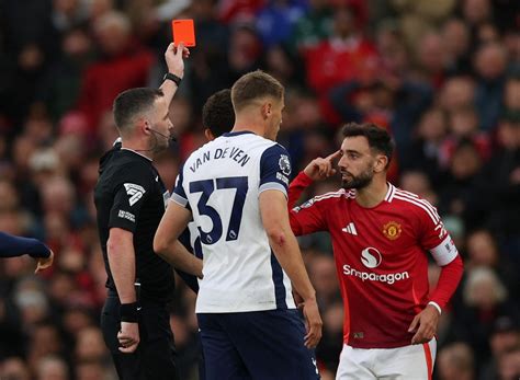 Manchester United Howard Webb Explains Var Error For Bruno Fernandes