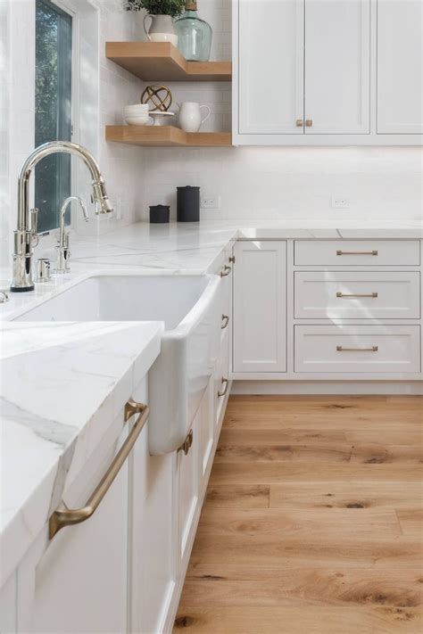 White Cabinets White Countertops White Kitchen Cabinets Shaker Cabinets Quartz Countertops