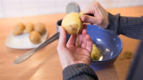 Pellkartoffeln Kochen Tipps So Geht S Einfach Schnell In Der