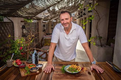 Jason Athertons Dubai Dishes Tv Show Returns For Season 2 Visit Dubai