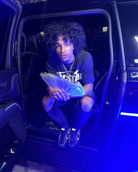 Jay Cinco Outfit from October 26, 2023 | WHAT’S ON THE STAR?