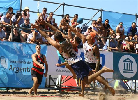 Arrondo Dio Inicio A La Actividad Del Beach Handball Nacional E