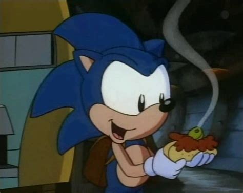 Review the World: Sonic the Hedgehog Loves Chili Dogs!