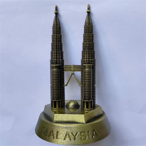 Jual Miniatur Petronas Twin Tower Souvenir Dari Negara Malaysia