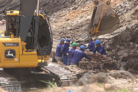 Prefeitura Estima Dias Para Conclus O Da Obra De Conten O De Trecho