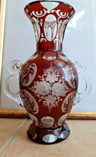 Ancien Et Beau Vase En Cristal Color Rouge Boh Me Baccarat Saint