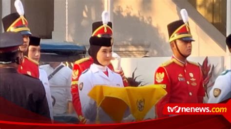 Impian Terwujud Paskibraka Asal Banyuwangi Jadi Pembawa Bendera