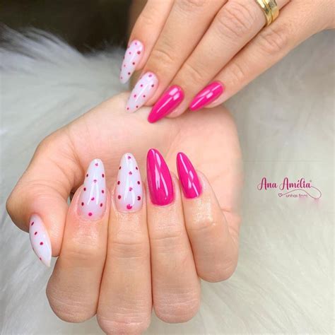 Unhas Almond Rosa A Cor Perfeita