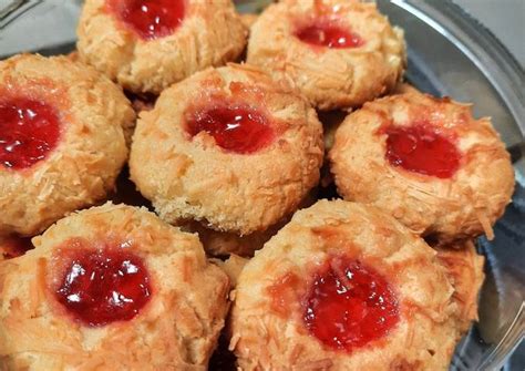 Resep Strawberry Thumbprint Cookies Oleh Hepy Damayanti Cookpad