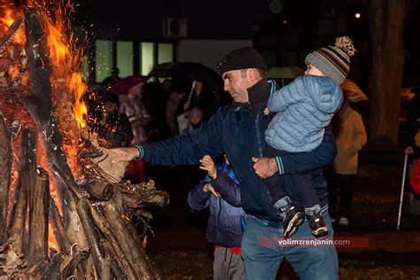 FOTO Kako su Zrenjaninci obeležili Badnji dan i Badnje veče foto