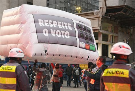 Ato Na Paulista Encerra Dia De Luta Pela Democracia Em SP Ponte