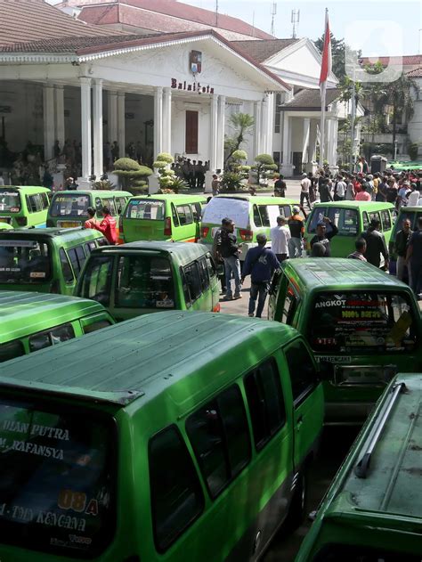 Kemenhub Bakal Bikin Angkot Bogor Almarhum Dianggap Sudah Tua Dan Tak