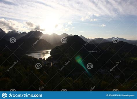 Castelo Neuschwanstein Alemanha Imagem De Stock Imagem De Preto