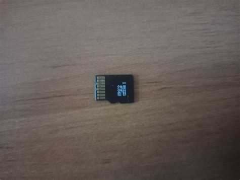 Мобільний телефон (смартфон) чорного кольору марки Xiaomi Redmi 4X об ...