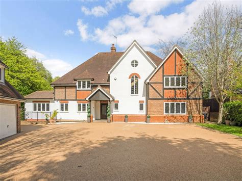 6 Bed Detached House For Sale In Burgess Wood Grove Beaconsfield Hp9