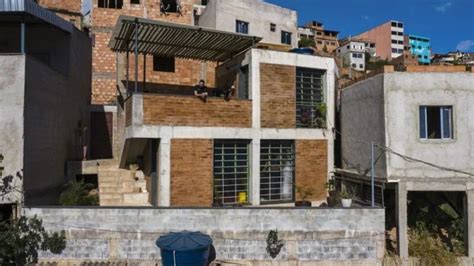 Así Es La Casa Del Año Que Está En Una Favela De Brasil — Radio Imagina