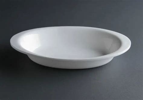 Polished White Acrylic Oval Serving Bowl 1 No For Hotel Size 6 Inch