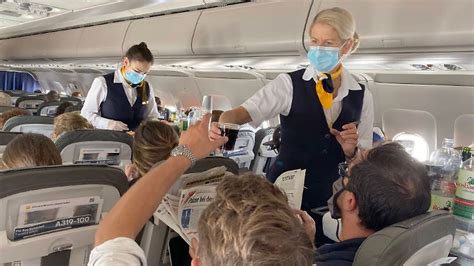 Ab September Neue Regeln Lufthansa Verlangt Maske Oder Test N Tv De