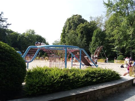 Park Róż w Chorzowie Śląskie Miasta