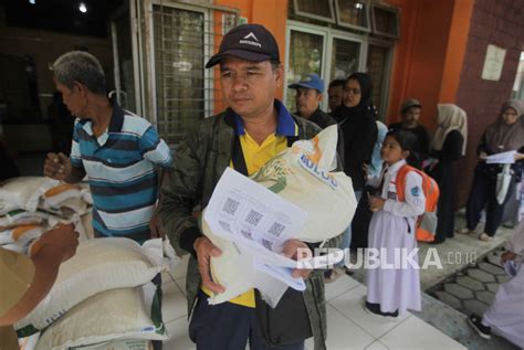 Kemenko Pmk Upaya Pengentasan Kemiskinan Ekstrem Tidak Cukup Bansos