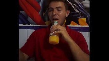 Novinho Lambuzando O Gargalo XVIDEOS