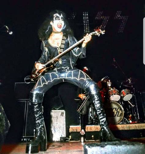 Kiss Pictures, Rare Pictures, Z Music, Rock Music, Gene Simmons Kiss ...