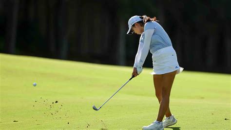 Rose Zhang Recovers Records 66 In Round Two At Cme Group Tour Championship News Lpga