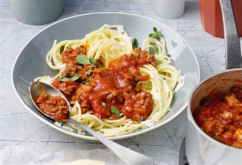 Spaghetti Bolognese Mit Speck Frisch Gekocht