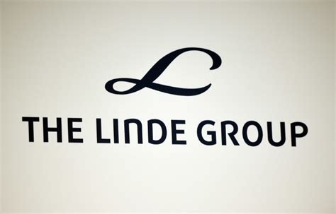 Linde confident for Praxair merger after strong Q1