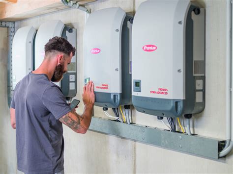 Fronius Symo Advanced è l inverter fotovoltaico trifase