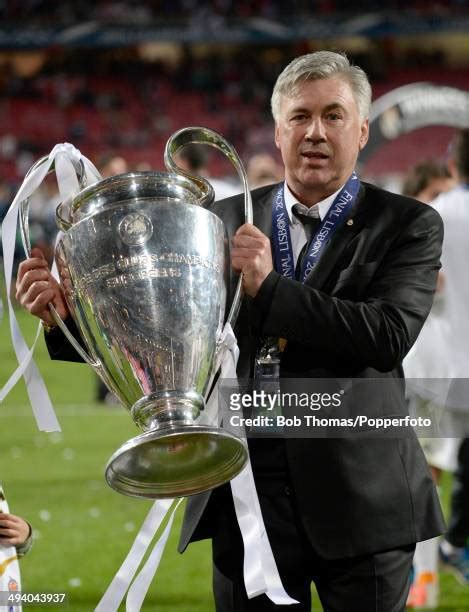 Carlo Ancelotti Trophy Photos and Premium High Res Pictures - Getty Images