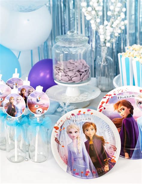 Petites Assiettes En Carton La Reine Des Neiges Cm Vegaooparty