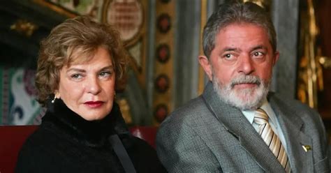 Não Alinhadu A esposa do ex PR Lula dona Marisa quadro de morte