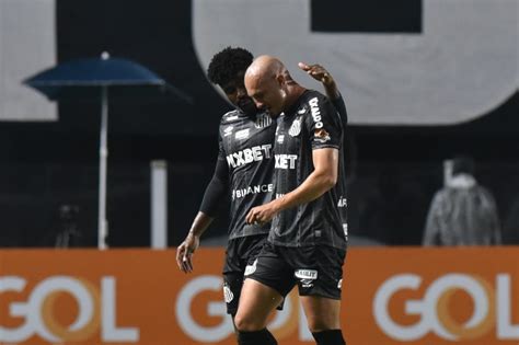 Maicon Tem Les O Na Coxa Constatada E Vira D Vida No Santos Mercado