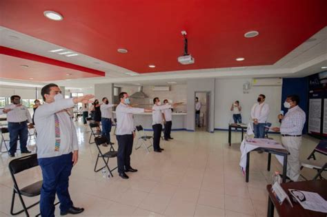 Toma Protesta Rector De La Uagro A Directores Y Jefes De Area Interdialogos Guerrero