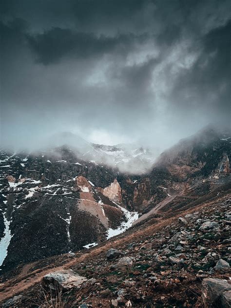 Foggy Mountains · Free Stock Photo