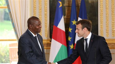 Emmanuel Macron reçoit le président centrafricain l avenir de l