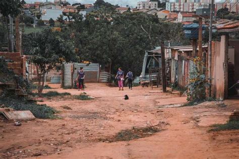 Favela No Interior De Sp Terá Produção Própria De Energia