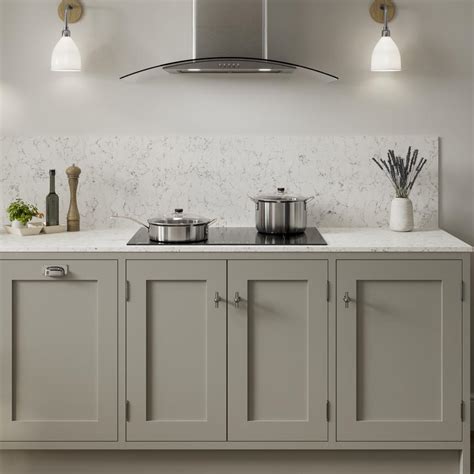 Chilcomb Pebble In Frame Kitchen Howdens