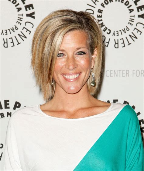 Laura Wright Height