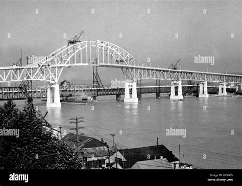 Pattullo bridge under construction 1937 Stock Photo - Alamy