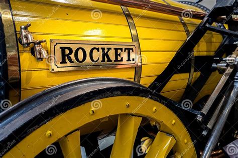 stephenson  rocket locomotive train   national railway museum