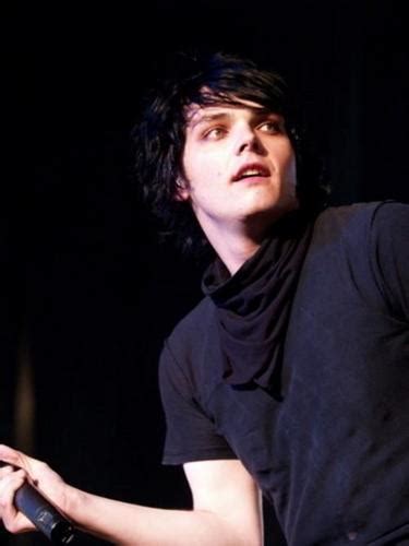 Funny Gerard : ) - Gerard Way Photo (21806289) - Fanpop