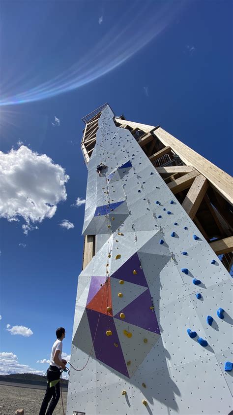 Climbing the world's tallest climbing tower (47m) in Lillesand, Norway : climbing