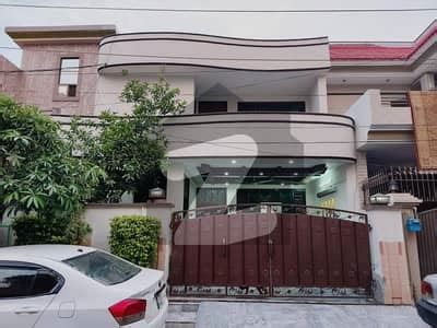 7 5 Marla Beautiful House Available For Sale In Johar Town Johar Town