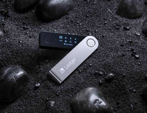 Ledger Nano X Wallet Review 2024: Fees, Pros, Cons, Tutorial