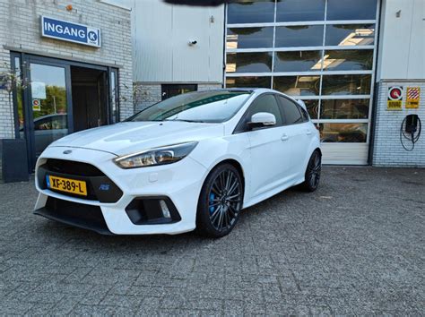 Ford Focus RS 2 3 EcoBoost RS Milltek Recaro Schaalstoelen Camera