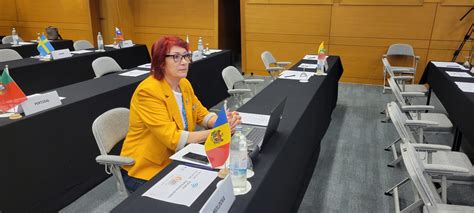 Larisa Popova și Zalina Petrivskaya au participat la Asambleea